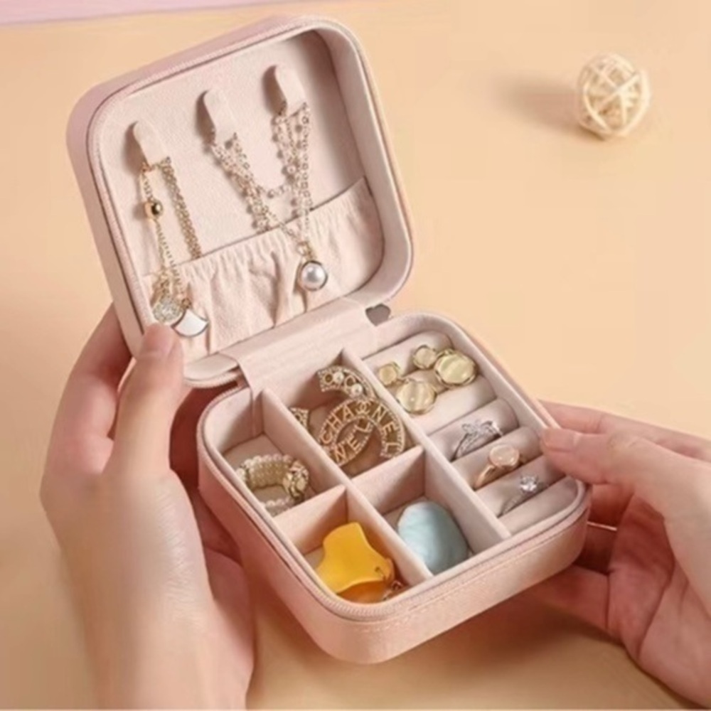 Women’s Travel Jewelry Box